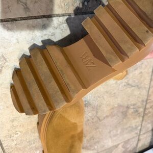 Zara Women's Camel Ankle Booties